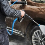 Lavado de auto con hidrolimpiadoras